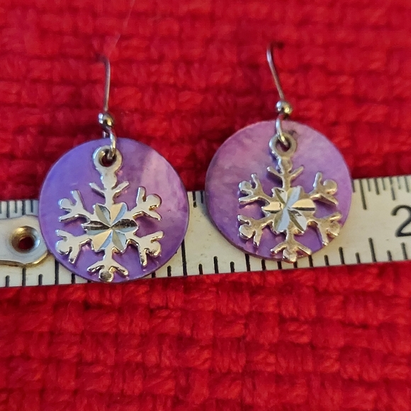 Silvervand Purple Snowflake Earrings - Picture 6 of 11